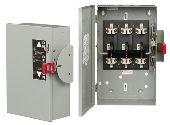 INTERRUPTOR DE SEGURIDAD 3X100A 240V DOBLE TIRO G.E.