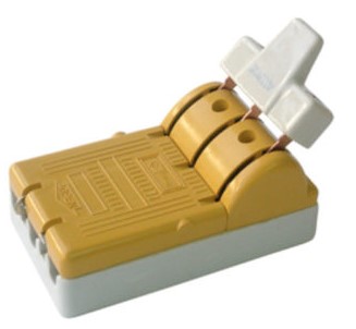 [5087-1] CUCHILLA DE INTERRUPTOR DE PORCELANA 3X100A 1 TIRO